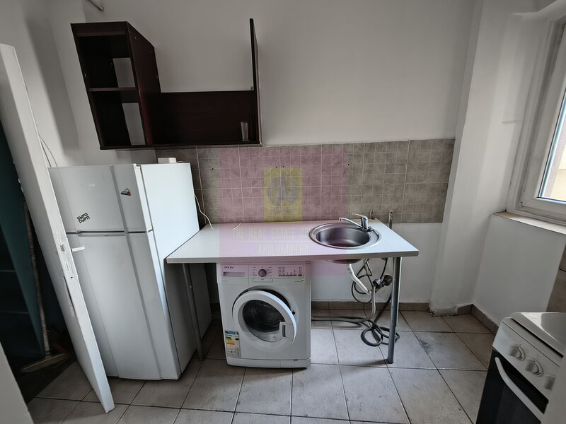 Garsoniera de inchiriat Ultracentral - Intre Piata Romana si Dorobanti