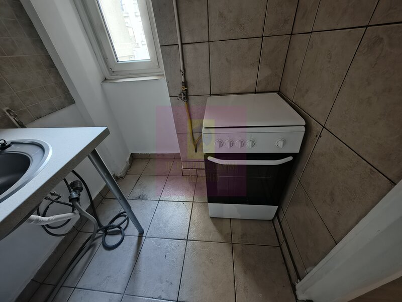 Garsoniera de inchiriat Ultracentral - Intre Piata Romana si Dorobanti